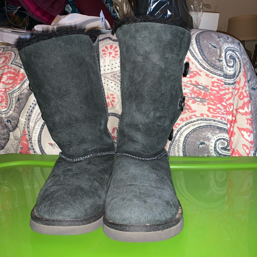 Ugg girl boots